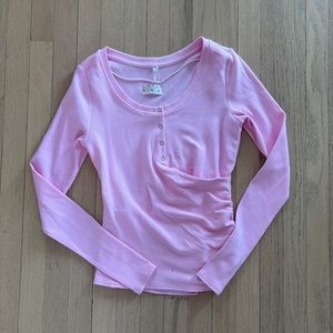 Free People baby pink gathered long sleeve henley button shirt